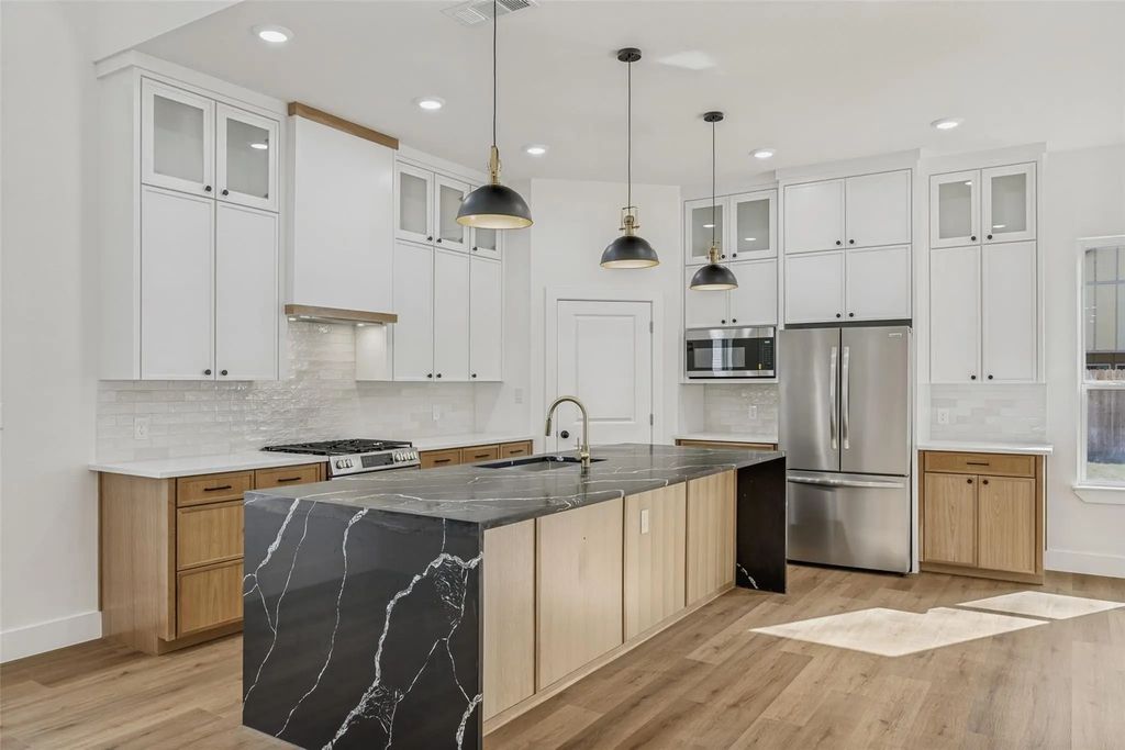 3910 Harlingen, Dallas