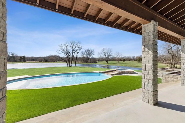 1818 County Road 1151, Cumby