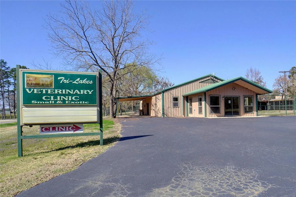 111 Farm Market 21, Mount Pleasant