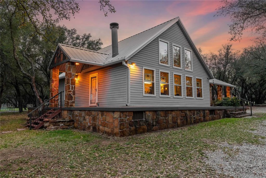 7005 County Road 551, Brownwood