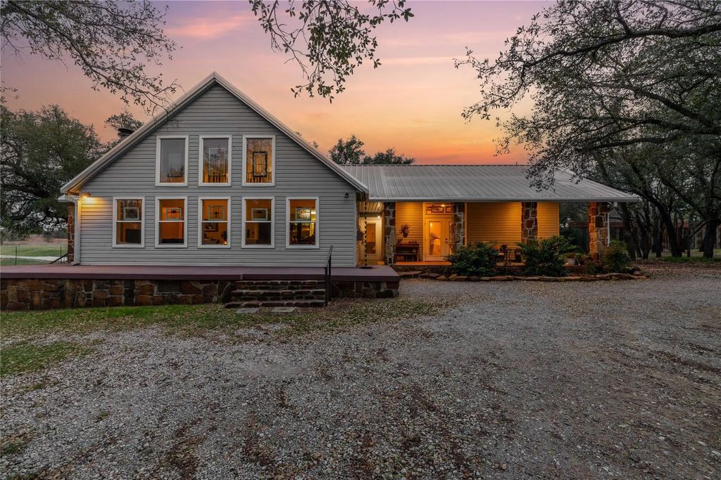 7005 County Road 551, Brownwood