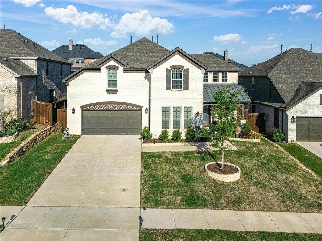 1606 Evening Primrose Drive, Mansfield