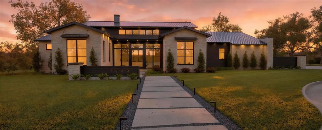 1536 Four Seasons Drive, Colleyville