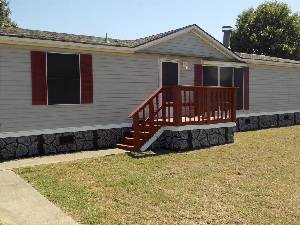 3450 Sarra Lane, Springtown
