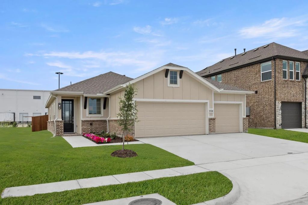 1324 Comal Drive, Forney