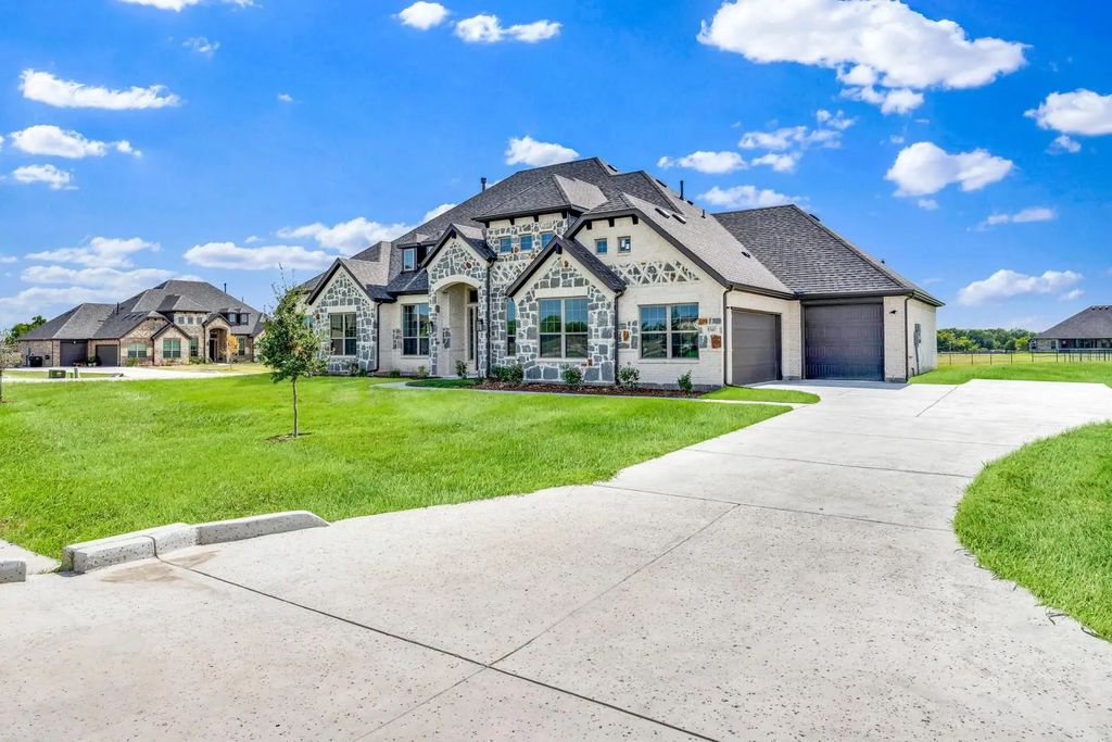 8340 Magnolia Court, Greenville