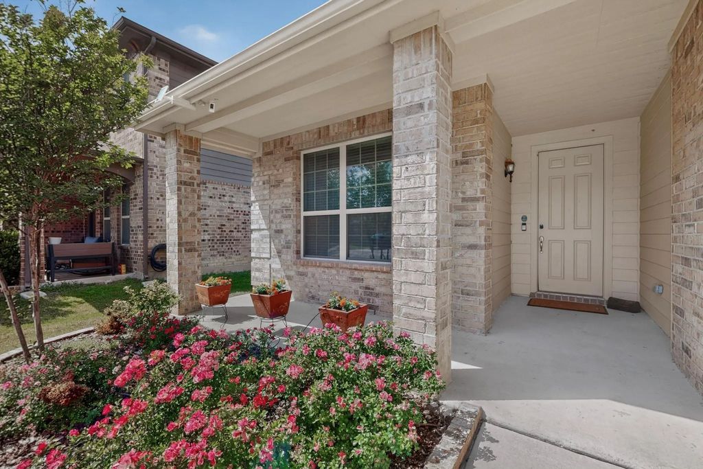 6212 Topsail Drive, Fort Worth