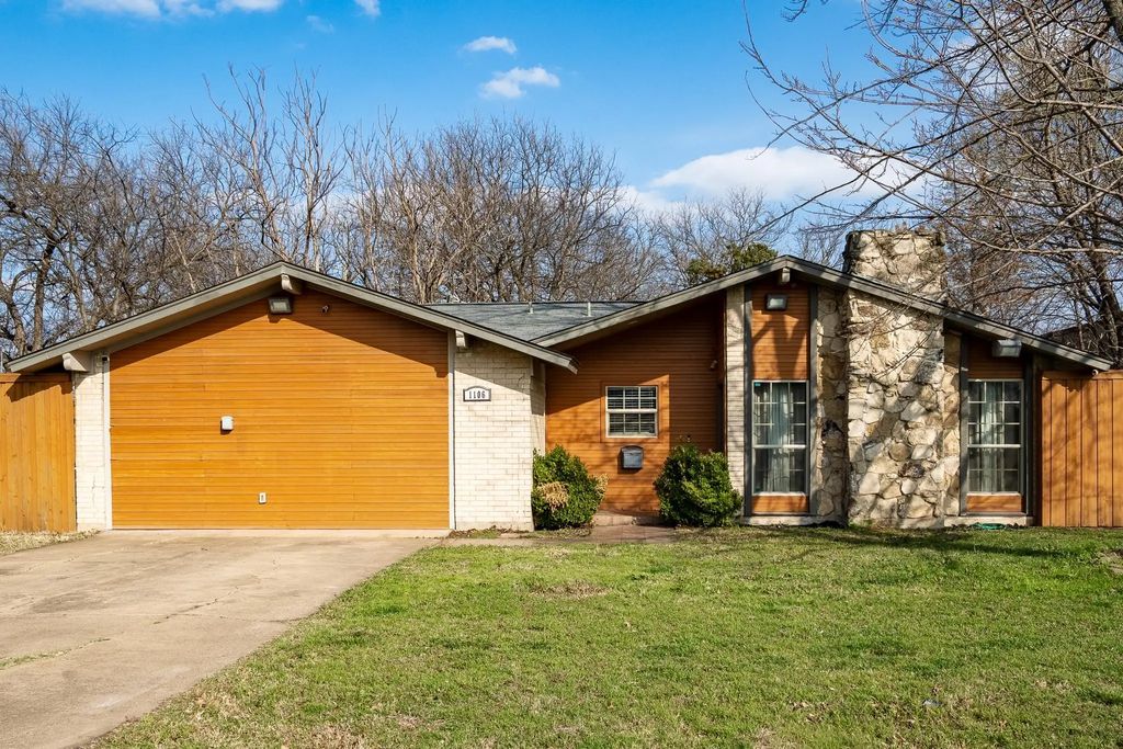 1106 S Alexander Avenue, Duncanville