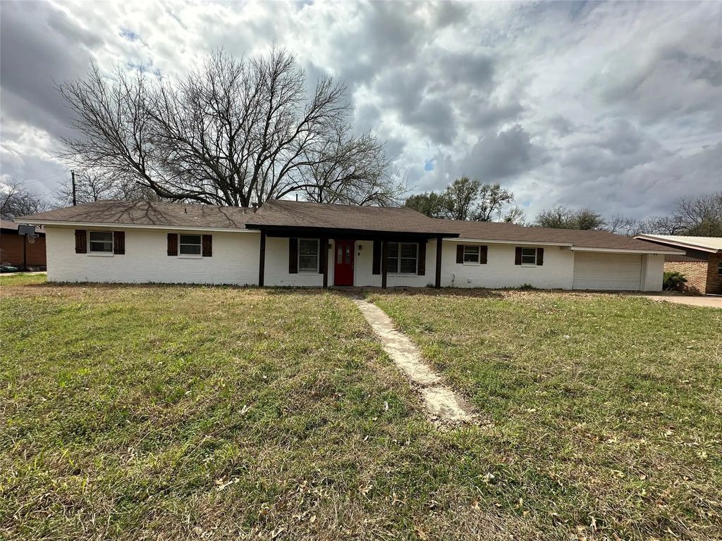 108 Beard Drive, Itasca