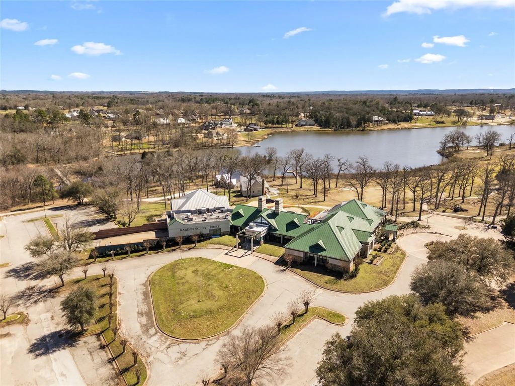 22049-b Fm 1995, Lindale