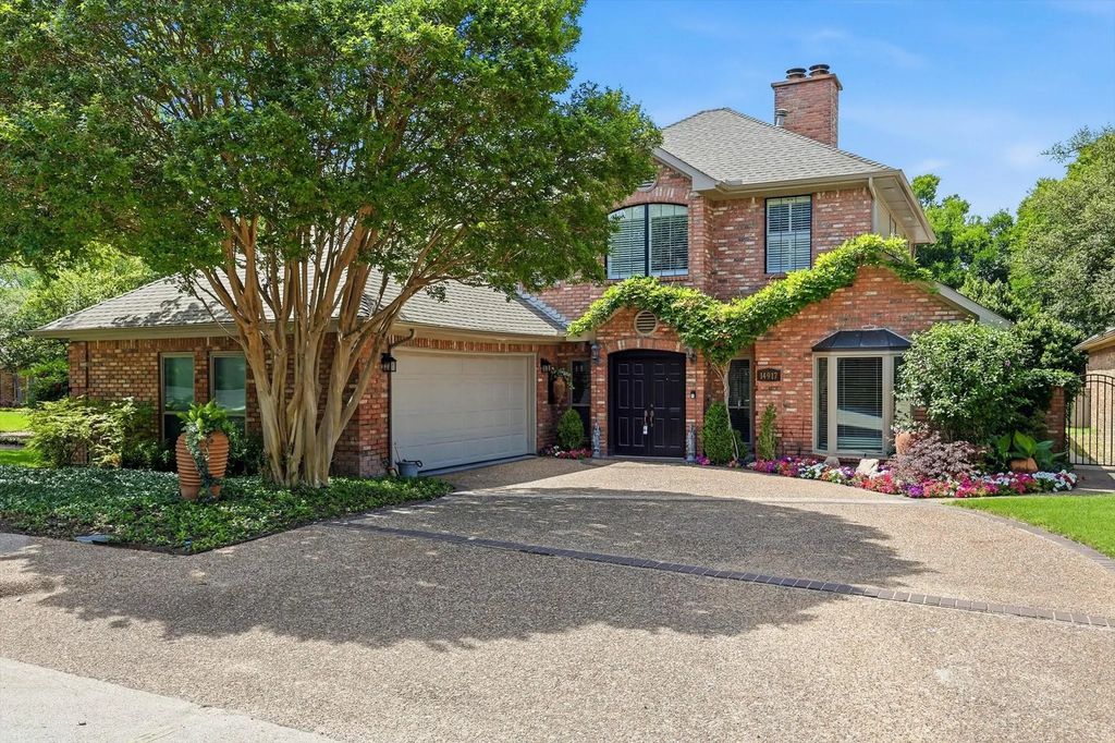 14917 Oaks North Drive, Addison