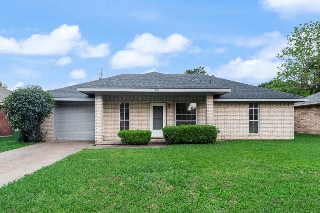 506 Thomas Trail, Seagoville
