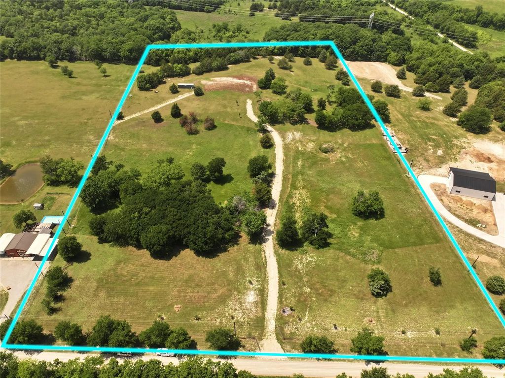 627 Homer Smith, Van Alstyne