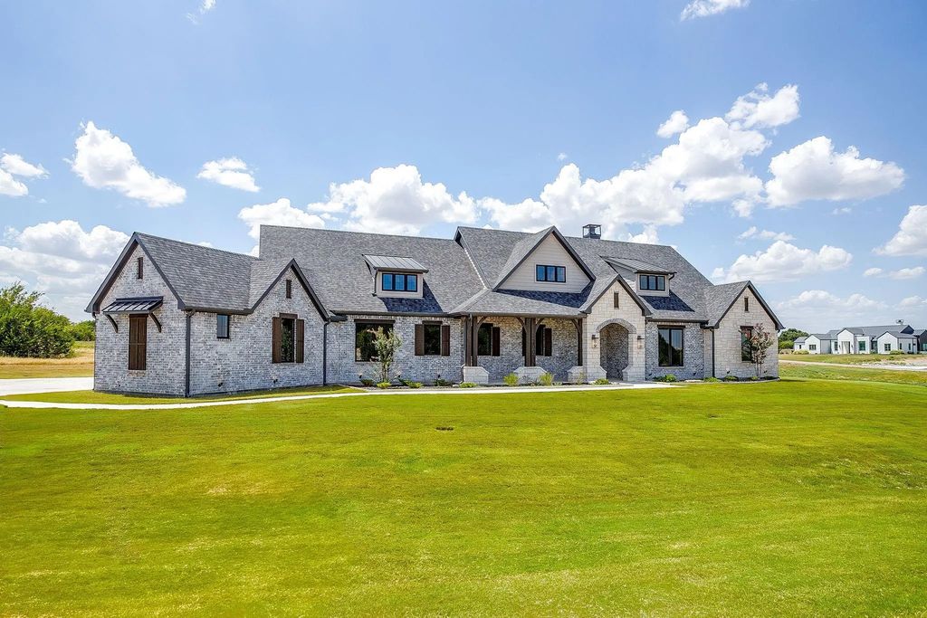 2005 Meadowlark Court, Aledo