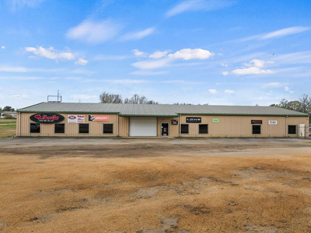 1081 Loop 179, Pittsburg