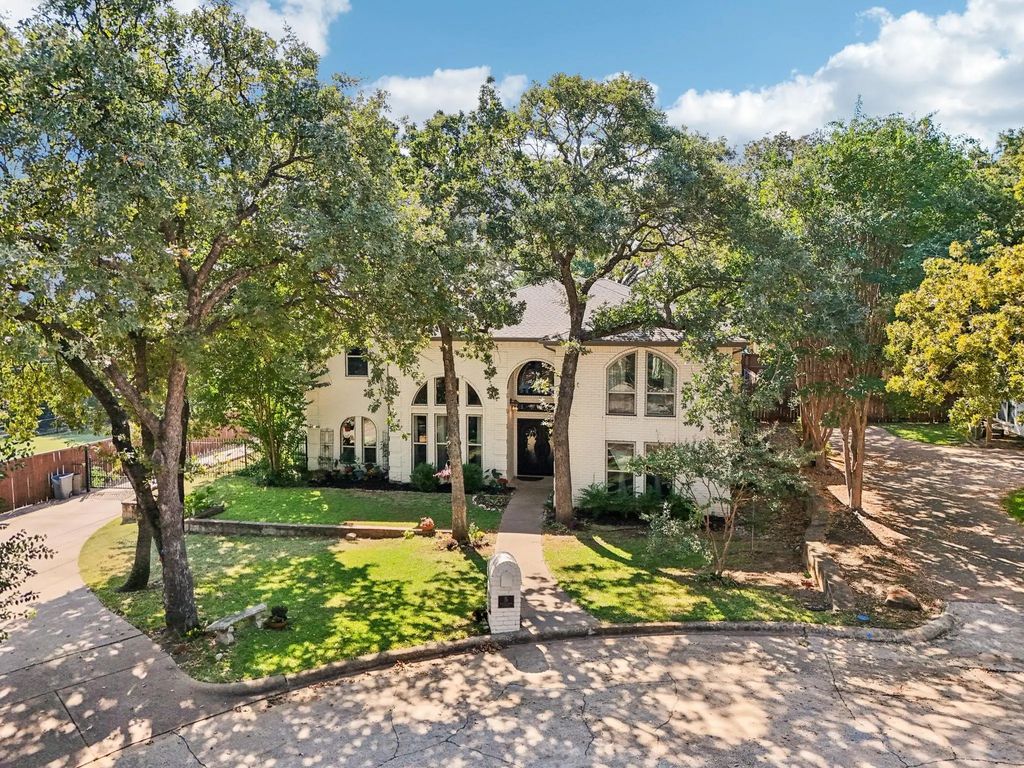 5 Woodlands Court, Trophy Club