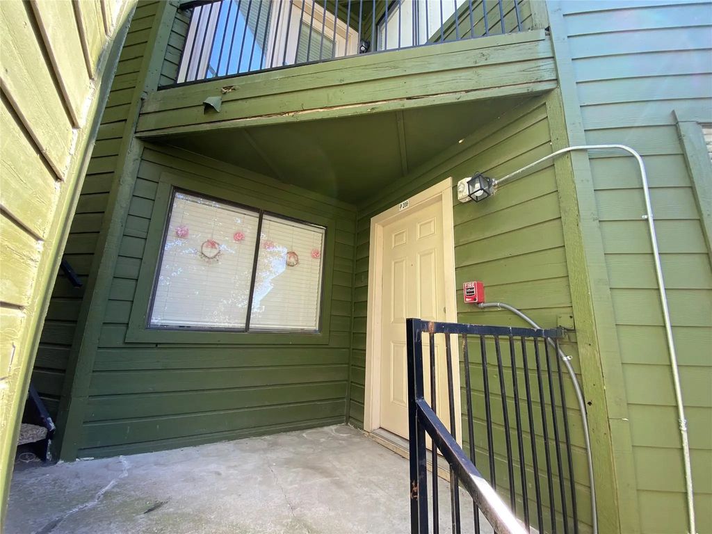 9831 Walnut Street P208, Dallas