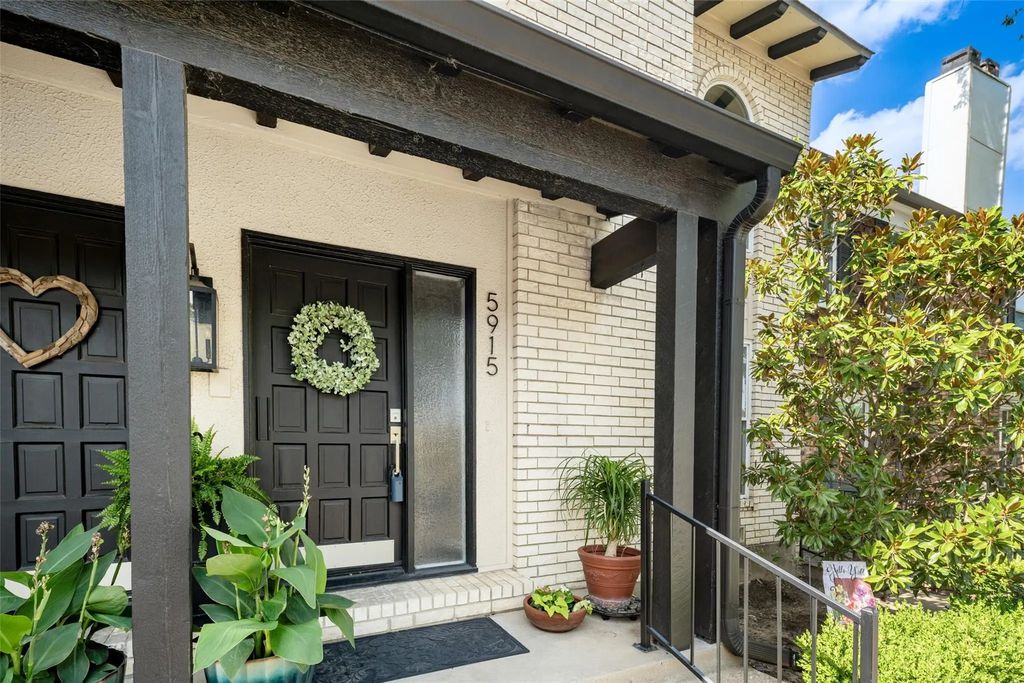 5915 Copperwood Lane 1141, Dallas