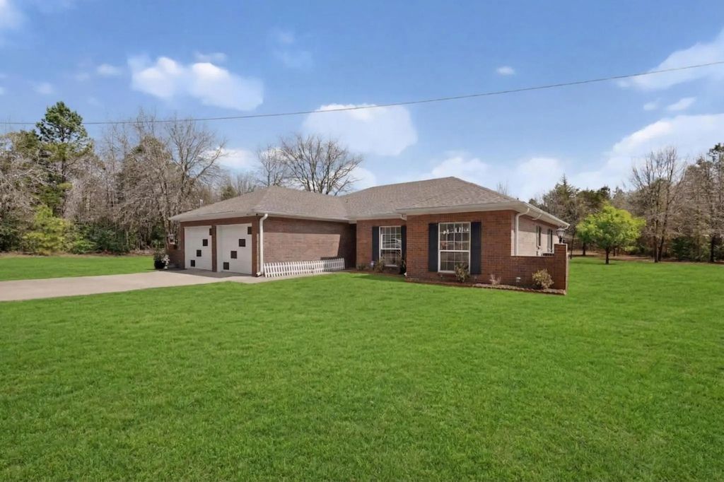 2198 County Road 3540, Hawkins