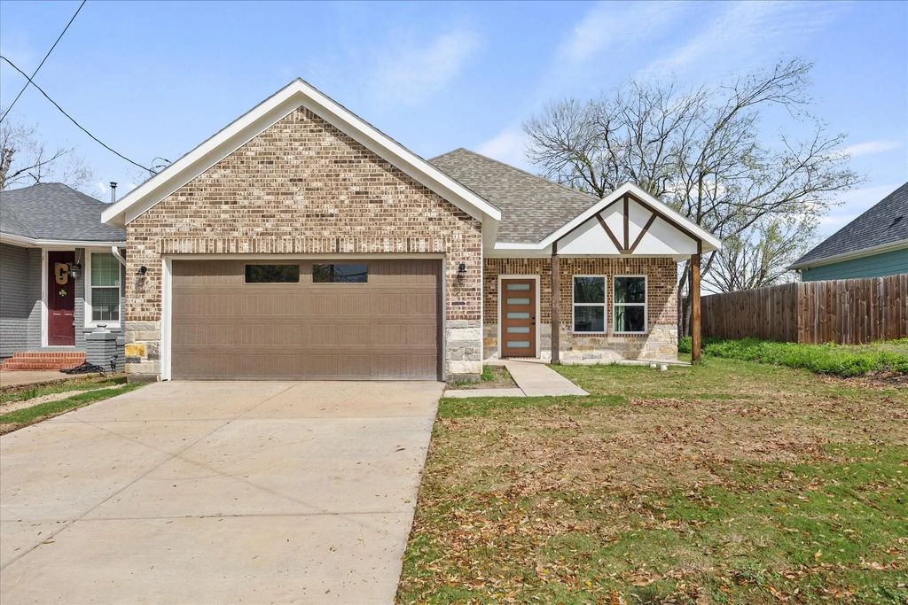 3508 Washington Street, Greenville