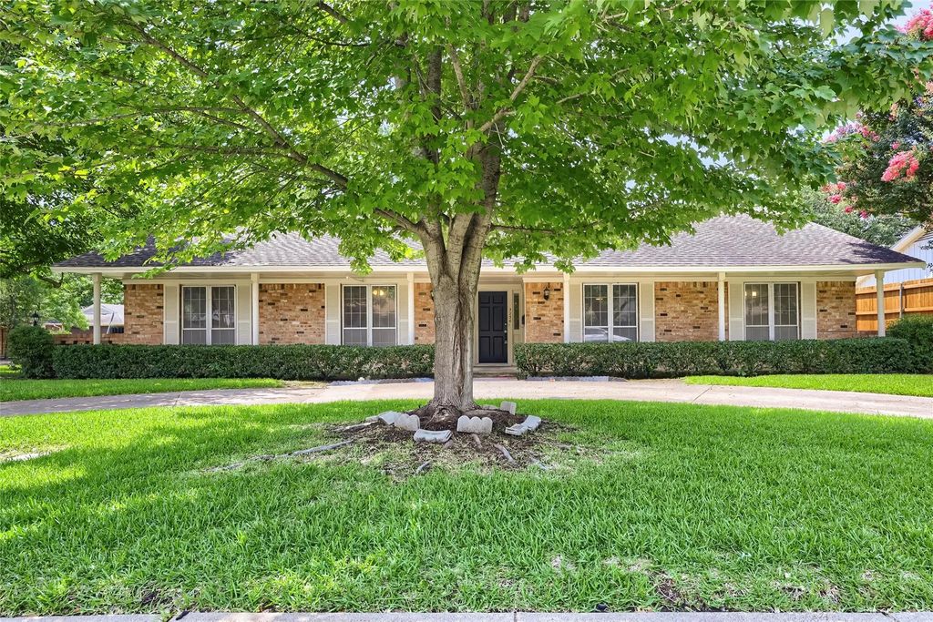 3256 Chapel Downs Drive, Dallas