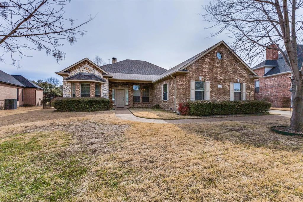 8410 Bridgewater Drive, Rowlett