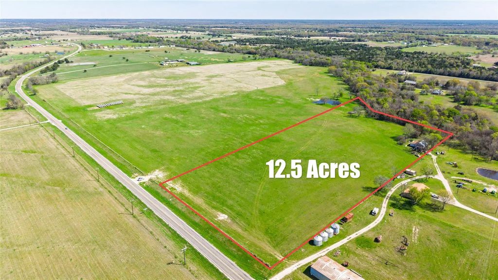 12 Acres Fm 2649, Lone Oak