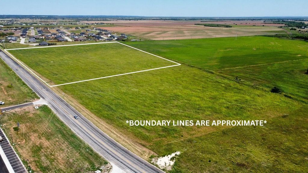 T.b.d. Hwy 83, Tuscola