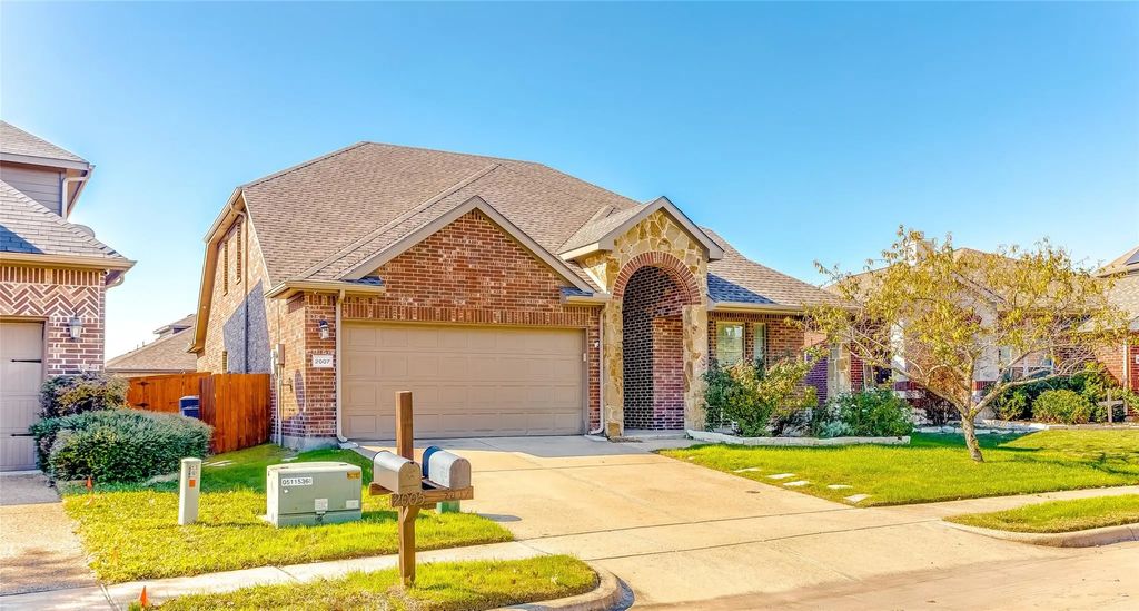 2007 Brazoria Drive, Forney
