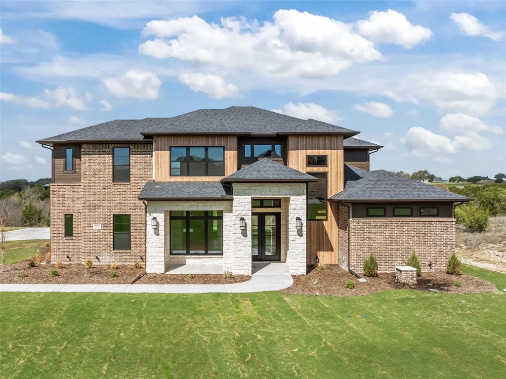 2104 Eagles Ridge Drive, Weatherford