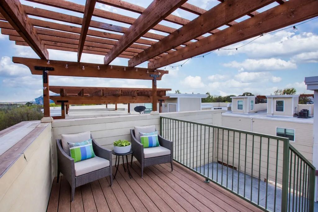 1201 Beaconsfield Lane 108, Arlington