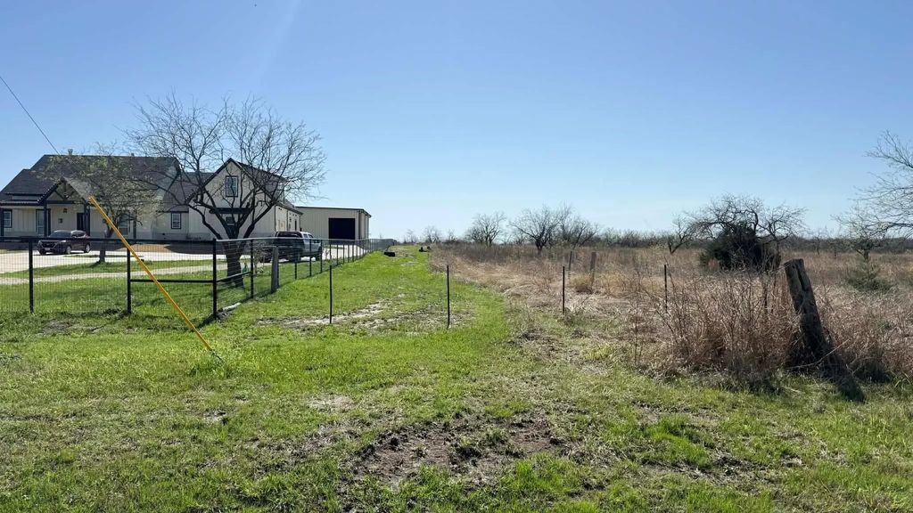 Fm Rd  1392, Terrell