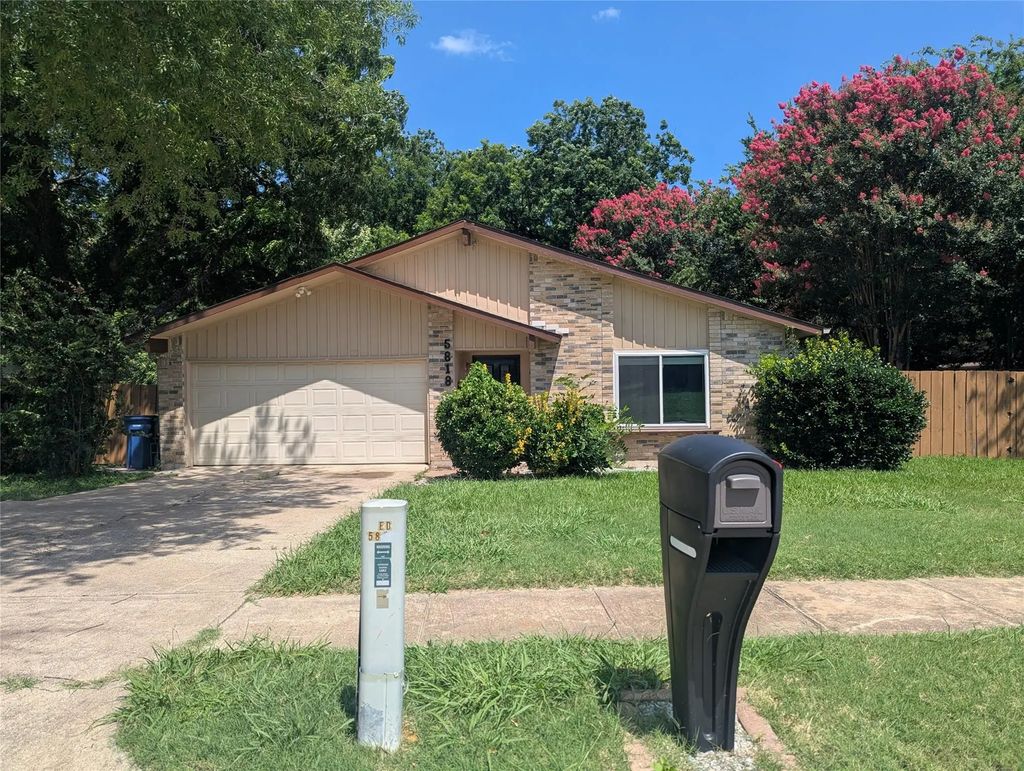 5818 Townshire Road, Garland