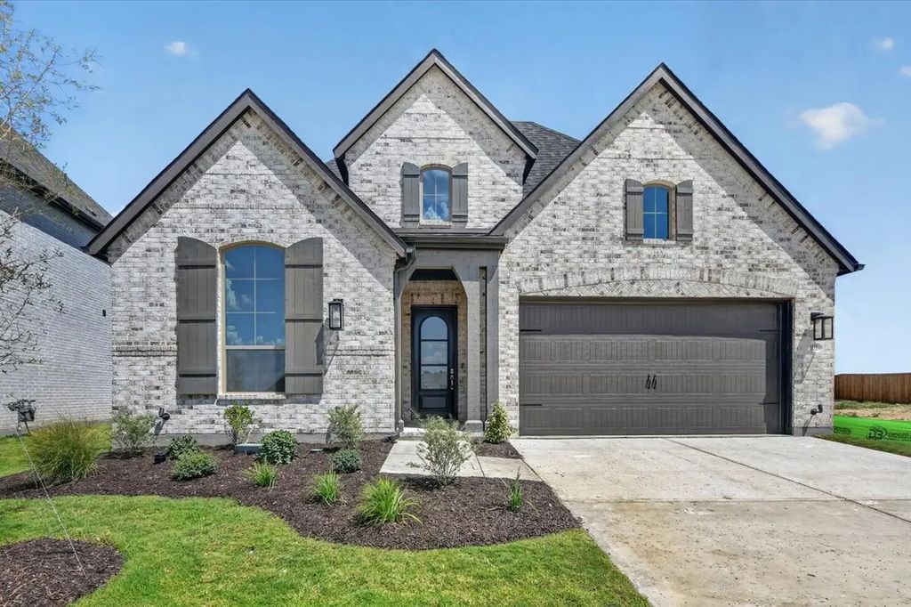 1033 Alberta Spruce Road, Fort Worth