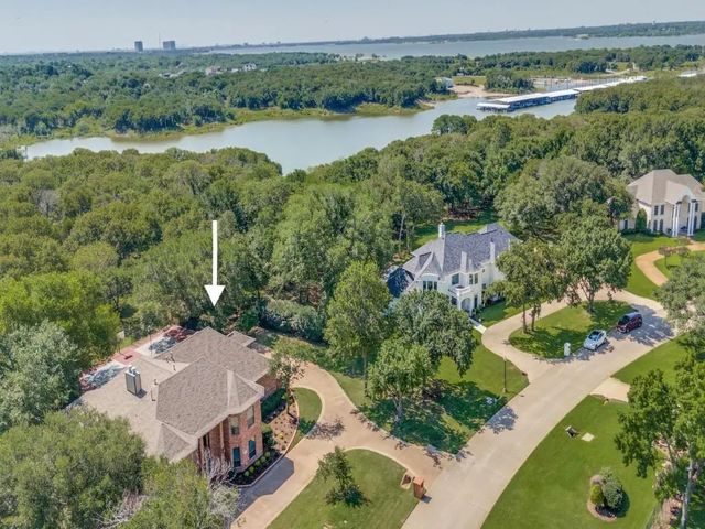 1908 Peninsula Drive, Flower Mound