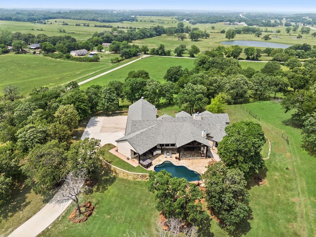 248 Howard Road, Valley View