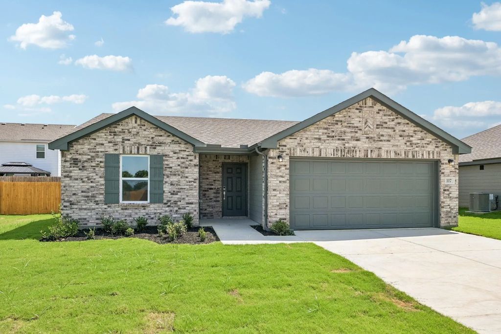 117 Annabelle Street, Cleburne