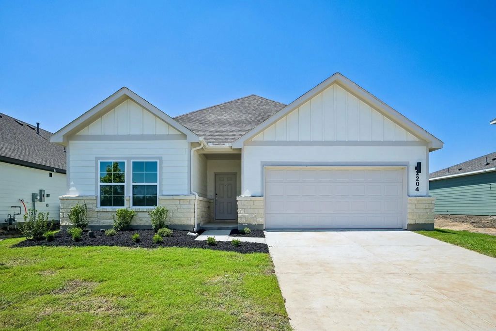2204 Trailside Drive, Sherman