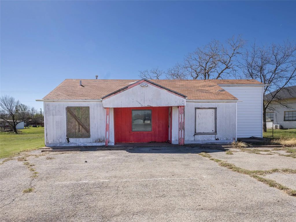 1607 Highway 206, Cisco