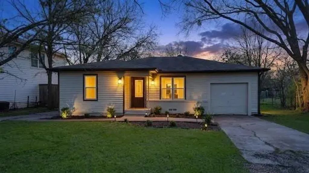 3005 Maple Avenue, Greenville