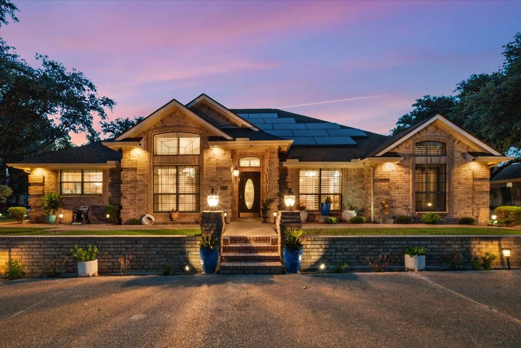 1301 Alford Drive, Hillsboro