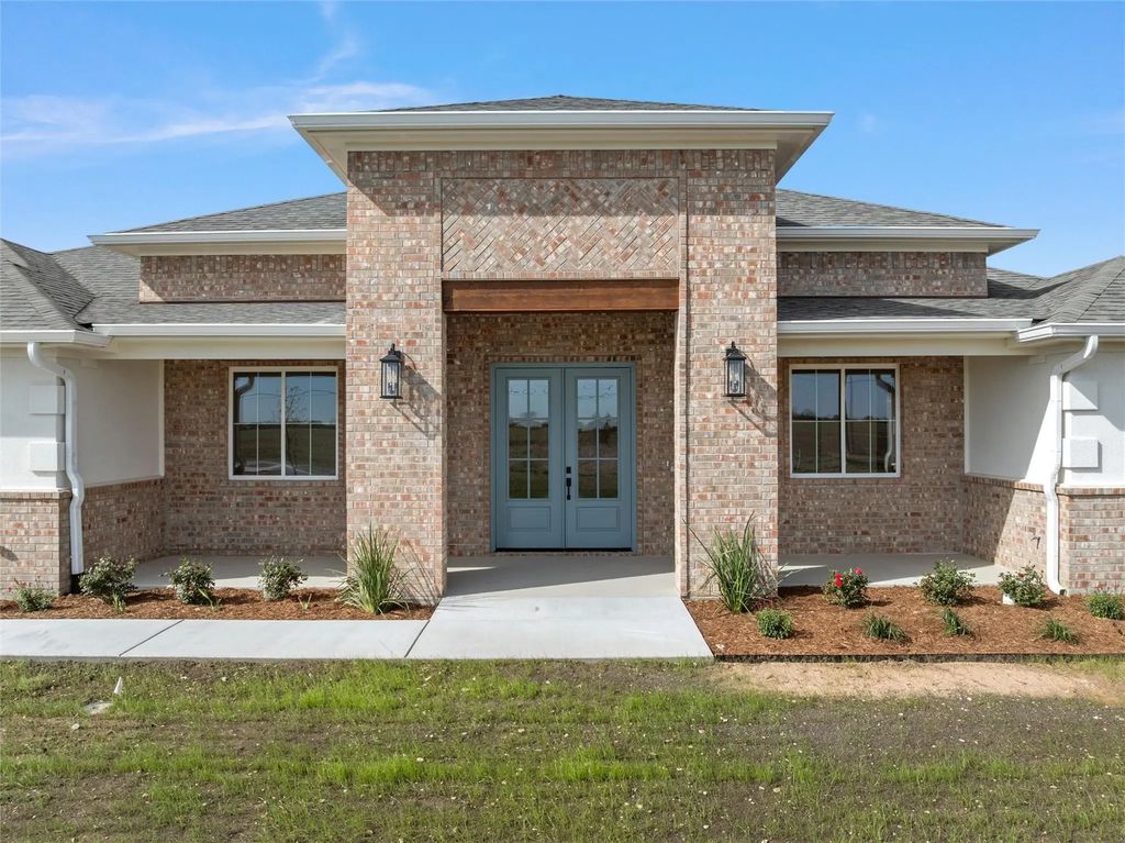 995 Galaxy Road, Woodway