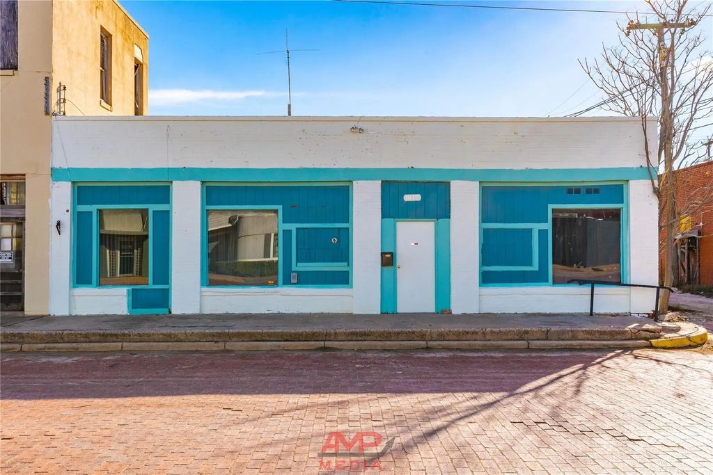 1017 N 2nd, Merkel