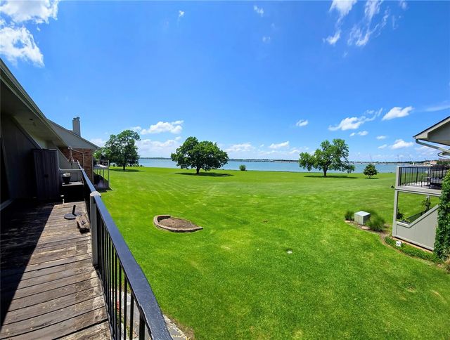 1904 Signal Ridge Place, Rockwall