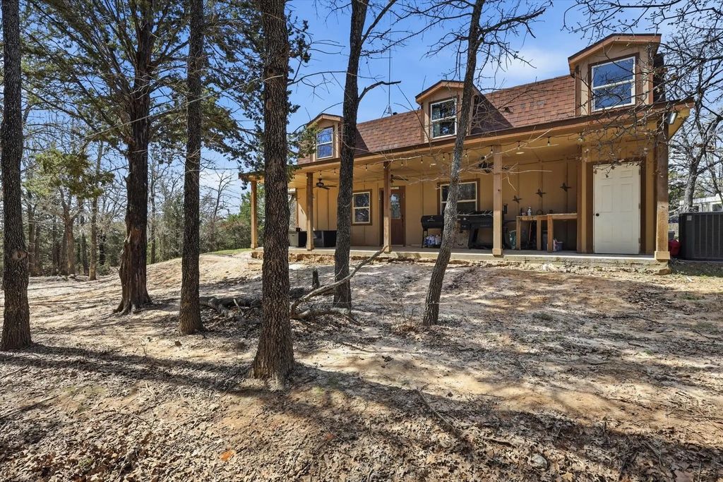 2119 County Road 2585, Alvord