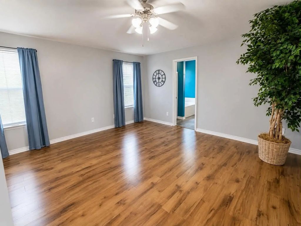 660 Rosario Lane, Fort Worth