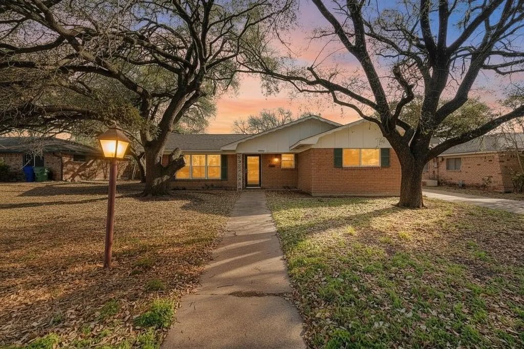 5907 Caldwell Street, Waco