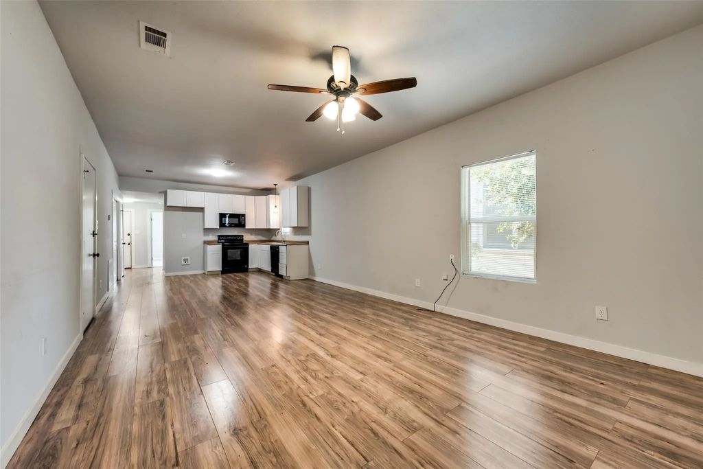 626 W Crawford Street 101, Denison