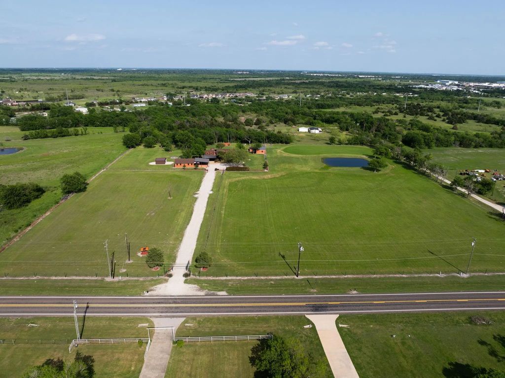 12282 Fm 1392, Terrell