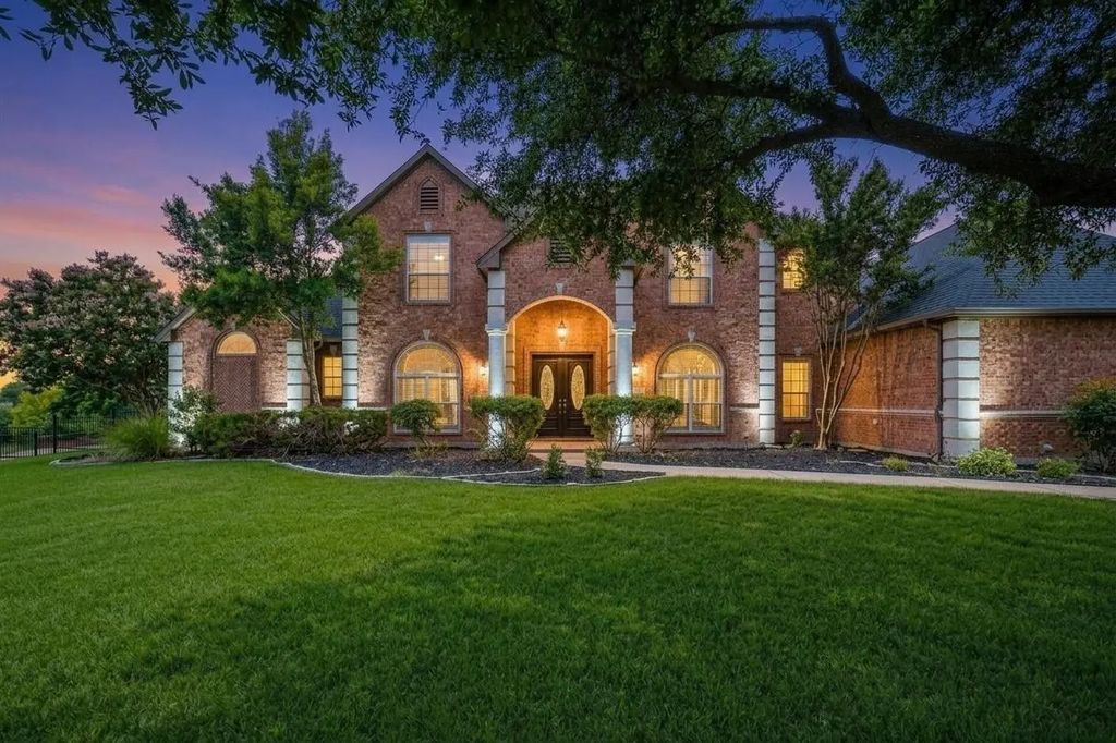100 Bailee Court, Forney